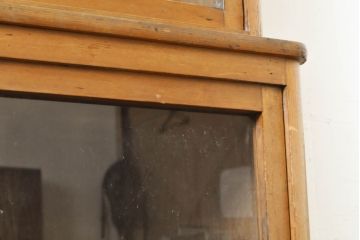 和製アンティーク　昭和初期　小振りなサイズが嬉しい!レトロな収納棚(食器棚、飾り棚、引き出し、キャビネット、ガラス戸棚)(R-061854)