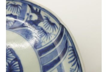 江戸期　大明成化年製　古伊万里　染付　松竹梅文　7寸皿　約21.5cm　おめでたい吉祥文様を敷き詰めた皿2枚セット(七寸、和食器、和皿)(R-061868)