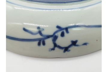 江戸期　大明成化年製　古伊万里　染付　松竹梅文　7寸皿　約21.5cm　おめでたい吉祥文様を敷き詰めた皿2枚セット(七寸、和食器、和皿)(R-061868)