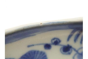 江戸期　大明成化年製　古伊万里　染付　松竹梅文　7寸皿　約21.5cm　おめでたい吉祥文様を敷き詰めた皿2枚セット(七寸、和食器、和皿)(R-061868)