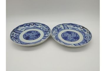 江戸期　大明成化年製　古伊万里　染付　松竹梅文　7寸皿　約21cm　おめでたい吉祥文様を敷き詰めた皿2枚セット(七寸、和食器、和皿)(R-061869)