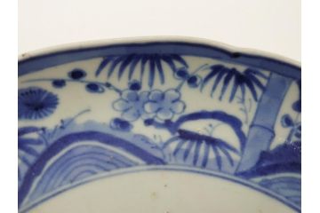 江戸期　大明成化年製　古伊万里　染付　松竹梅文　7寸皿　約21cm　おめでたい吉祥文様を敷き詰めた皿2枚セット(七寸、和食器、和皿)(R-061869)