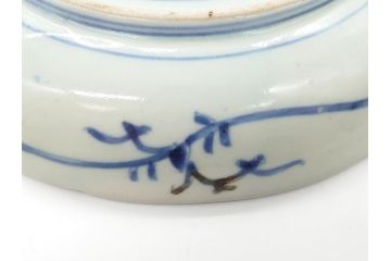 江戸期　大明成化年製　古伊万里　染付　松竹梅文　7寸皿　約21cm　おめでたい吉祥文様を敷き詰めた皿2枚セット(七寸、和食器、和皿)(R-061869)