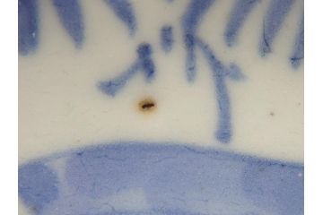 江戸期　大明成化年製　古伊万里　染付　松竹梅文　7寸皿　約21cm　おめでたい吉祥文様を敷き詰めた皿2枚セット(七寸、和食器、和皿)(R-061869)