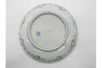 江戸期　古伊万里　花盆図　7寸皿　約21.5　ひとつひとつ丁寧に絵付けされた中皿2枚セット(七寸、稜花型、輪花型、雷紋、変形皿、和食器、和皿)(R-061870)