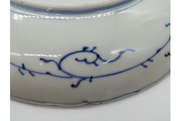 江戸期　古伊万里　花盆図　7寸皿　約21.5　ひとつひとつ丁寧に絵付けされた中皿2枚セット(七寸、稜花型、輪花型、雷紋、変形皿、和食器、和皿)(R-061870)