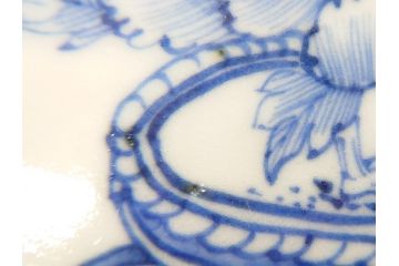 江戸期　古伊万里　花盆図　7寸皿　約21.5　ひとつひとつ丁寧に絵付けされた中皿2枚セット(七寸、稜花型、輪花型、雷紋、変形皿、和食器、和皿)(R-061870)