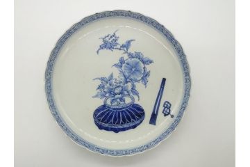 江戸期　古伊万里　花盆図　7寸皿　約21.5　ひとつひとつ丁寧に絵付けされた中皿3枚セット(七寸、稜花型、輪花型、雷紋、変形皿、和食器、和皿)(R-061871)