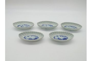 染付　楕円　菊形　花?図　3.6寸皿　約11　上品なフォルムが食卓のアクセントになる小皿5枚セット(三寸六分、和皿、変形皿、和食器)(R-061873)