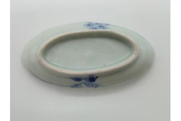 染付　楕円　菊形　花?図　3.6寸皿　約11　上品なフォルムが食卓のアクセントになる小皿5枚セット(三寸六分、和皿、変形皿、和食器)(R-061873)
