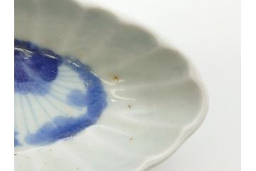 染付　楕円　菊形　花?図　3.6寸皿　約11　上品なフォルムが食卓のアクセントになる小皿5枚セット(三寸六分、和皿、変形皿、和食器)(R-061873)