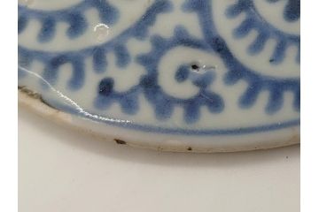江戸期　古伊万里　銚子　染付　蛸唐草　存在感のある蛸唐草と花絵付けが印象的な急須(水注、茶道具)(R-061877)