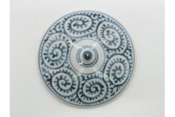 江戸期　古伊万里　銚子　染付　蛸唐草　存在感のある蛸唐草と花絵が印象的な急須(水注、茶道具)(R-061878)