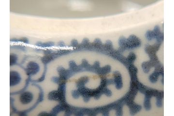 江戸期　古伊万里　銚子　染付　蛸唐草　存在感のある蛸唐草と花絵が印象的な急須(水注、茶道具)(R-061878)