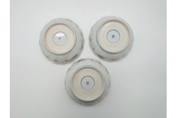 明治期　伊万里焼　錦手　金襴手　染錦　二重角富　金彩　色絵　桃図　5.8寸皿　約17.5cm　煌びやかで豪華な絵付けの深皿3枚セット(五寸八分、和皿、中皿、和食器)(R-061879)