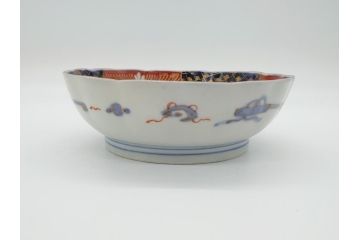 明治期　伊万里焼　錦手　金襴手　染錦　二重角富　金彩　色絵　桃図　5.8寸皿　約17.5cm　煌びやかで豪華な絵付けの深皿3枚セット(五寸八分、和皿、中皿、和食器)(R-061879)
