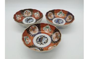 明治期　伊万里焼　錦手　金襴手　染錦　二重角富　金彩　色絵　桃図　5.8寸皿　約17.5cm　煌びやかで豪華な絵付けの深皿3枚セット(五寸八分、和皿、中皿、和食器)(R-061880)