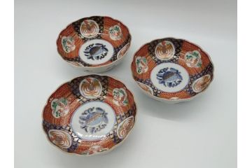 明治期　伊万里焼　錦手　金襴手　染錦　二重角富　金彩　色絵　桃図　5.8寸皿　約17.5cm　煌びやかで豪華な絵付けの深皿3枚セット(五寸八分、和皿、中皿、和食器)(R-061881)