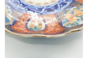 明治期　富長貴春(富貴長春)　伊万里　金襴手　金魚に花図　6.8寸皿　約20.5cm　色彩豊かで食卓に華やぎをもたらす皿3枚セット(六寸八分、中皿、和食器、和皿)(R-061882)