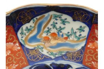 明治期　富長貴春(富貴長春)　伊万里　金襴手　金魚に花図　6.8寸皿　約20.5cm　色彩豊かで食卓に華やぎをもたらす皿2枚セット(六寸八分、和食器、和皿)(R-061883)