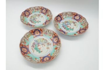 江戸期　太明成化年製　古伊万里　色絵　染付　竹林賢人図　7寸皿　約21　鮮やかな色彩が目を惹く皿3枚セット(七寸、葵口、輪花型、稜花型、唐子図、和食器、和皿)(R-061884)