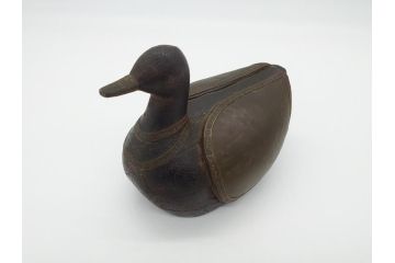 李朝?　木彫り　経年により質感に深みを増した愛らしい鴨のデコイ(置き物、置物、模型、ディスプレイ、インテリア)(R-061886)