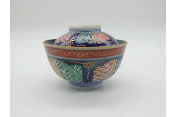 明治期　色絵　麒麟・獅子の図　特別感を演出する彩り豊かな蓋付き茶碗2点セット(蓋碗、和食器)(R-061892)