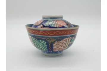 明治期　色絵　麒麟・獅子の図　特別感を演出する彩り豊かな蓋付き茶碗2点セット(蓋碗、和食器)(R-061892)