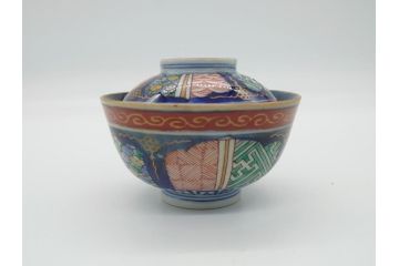 明治期　色絵　麒麟・獅子の図　特別感を演出する彩り豊かな蓋付き茶碗2点セット(蓋碗、和食器)(R-061892)