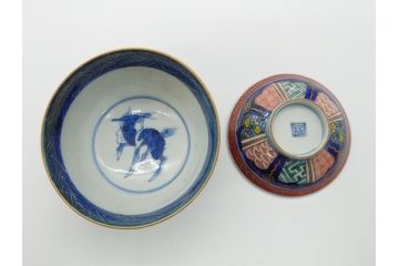 明治期　色絵　麒麟・獅子の図　特別感を演出する彩り豊かな蓋付き茶碗2点セット(蓋碗、和食器)(R-061892)