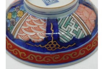 明治期　色絵　麒麟・獅子の図　特別感を演出する彩り豊かな蓋付き茶碗2点セット(蓋碗、和食器)(R-061892)