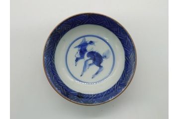 明治期　色絵　麒麟・獅子の図　特別感を演出する彩り豊かな蓋付き茶碗2点セット(蓋碗、和食器)(R-061892)