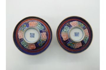 明治期　色絵　麒麟・獅子の図　特別感を演出する彩り豊かな蓋付き茶碗2点セット(蓋碗、和食器)(R-061893)