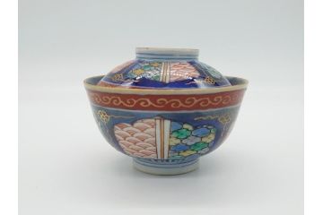 明治期　色絵　麒麟・獅子の図　特別感を演出する彩り豊かな蓋付き茶碗2点セット(蓋碗、和食器)(R-061893)