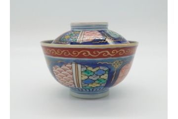 明治期　色絵　麒麟・獅子の図　特別感を演出する彩り豊かな蓋付き茶碗2点セット(蓋碗、和食器)(R-061893)