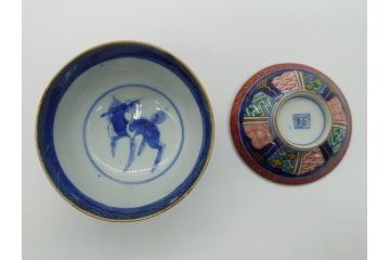 明治期　色絵　麒麟・獅子の図　特別感を演出する彩り豊かな蓋付き茶碗2点セット(蓋碗、和食器)(R-061893)