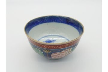 明治期　色絵　麒麟・獅子の図　特別感を演出する彩り豊かな蓋付き茶碗2点セット(蓋碗、和食器)(R-061893)