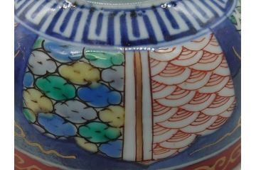 明治期　色絵　麒麟・獅子の図　特別感を演出する彩り豊かな蓋付き茶碗2点セット(蓋碗、和食器)(R-061893)