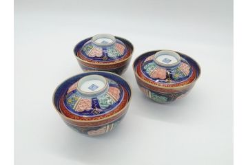明治期　色絵　麒麟・獅子の図　特別感を演出する彩り豊かな蓋付き茶碗3点セット(蓋碗、和食器)(R-061894)