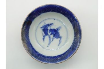 明治期　色絵　麒麟・獅子の図　特別感を演出する彩り豊かな蓋付き茶碗3点セット(蓋碗、和食器)(R-061894)