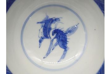 明治期　色絵　麒麟・獅子の図　特別感を演出する彩り豊かな蓋付き茶碗3点セット(蓋碗、和食器)(R-061894)
