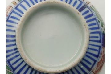 明治期　色絵　麒麟・獅子の図　特別感を演出する彩り豊かな蓋付き茶碗3点セット(蓋碗、和食器)(R-061894)