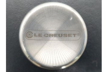 フランス　Le Creuset　ル・クルーゼ　ココット・オーバル　マッドブラック　スタイリッシュなカラーリングと機能性を兼ね備えた万能鍋(箱付き、キッチンウェア、鋳物(いもの)、ホーロー鍋)(R-061899)