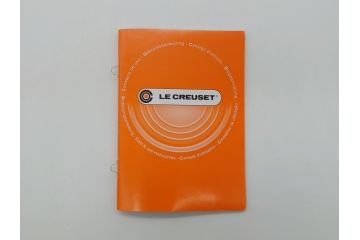フランス　Le Creuset　ル・クルーゼ　ココット・オーバル　マッドブラック　スタイリッシュなカラーリングと機能性を兼ね備えた万能鍋(箱付き、キッチンウェア、鋳物(いもの)、ホーロー鍋)(R-061899)
