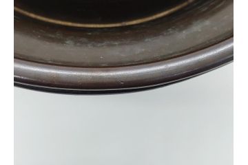 江戸〜明治　木村渡雲(二代目　村田整)　渡雲鋳　古銅　三足　味わい深い彫刻が存在感のある水盤(薄端、花器)(R-061901)