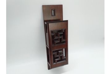 松本民芸家具　透かし彫り　職人技が光るデザインの卍型状差(ウォールラック、レターラック、状差し)(R-061903)