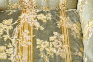 中古　美品　DREXEL HERITAGE(ドレクセルヘリテイジ)　クラシカルな雰囲気を醸し出す1人掛けソファ(一人掛けソファ、アームチェア)(R-061904)