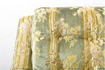 中古　美品　DREXEL HERITAGE(ドレクセルヘリテイジ)　クラシカルな雰囲気を醸し出す1人掛けソファ(一人掛けソファ、アームチェア)(R-061905)