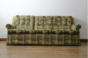 中古　美品　DREXEL HERITAGE(ドレクセルヘリテイジ)　クラシカルな雰囲気を醸し出す3人掛けソファ(三人掛けソファ、3P)(R-061906)