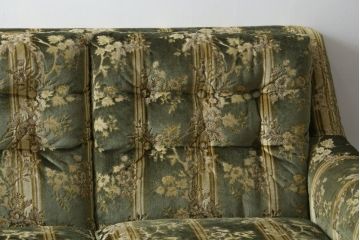 中古　美品　DREXEL HERITAGE(ドレクセルヘリテイジ)　クラシカルな雰囲気を醸し出す3人掛けソファ(三人掛けソファ、3P)(R-061906)